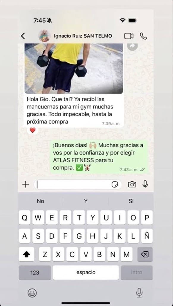 WhatsApp de Ignacio Ruiz desde San Telmo: recibió las mancuernas en perfecto estado.